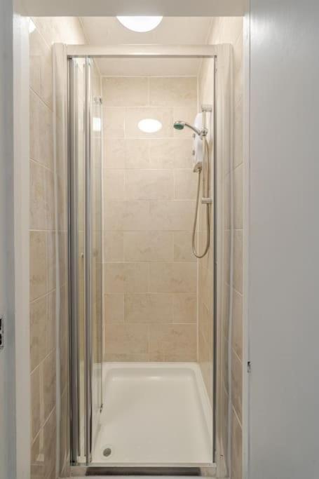 Notting Hill - Luxury Up To 6 Sleeps Londra