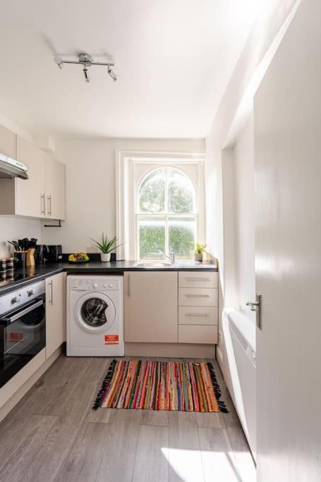 Notting Hill - Luxury Up To 6 Sleeps Appartamento *
